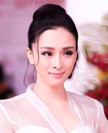 Trương Hồ Phương Nga.