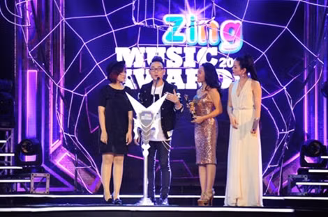 Dành cho cộng đồng trực tuyến, Ban tổ chức Zing Music Awards còn khẳng định muốn hướng giải thưởng đến các bạn trẻ.