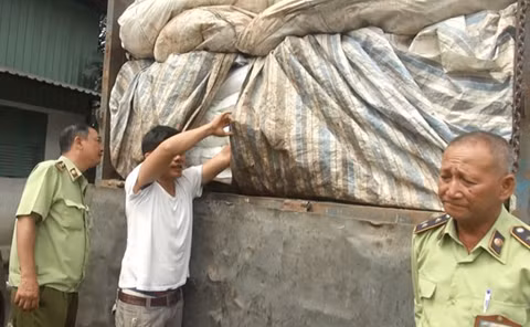 Doanh nghiệp “khóc” tức tưởi vì đường lậu hoành hành