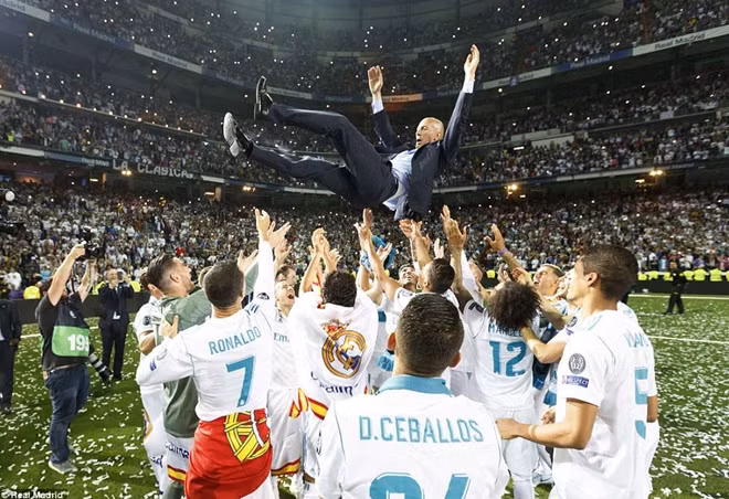 Cũng như khi còn là cầu thủ, quyết định ra đi của Zidane lần này được xem là hợp lý sau khi đã thành công rực rỡ cùng Real .