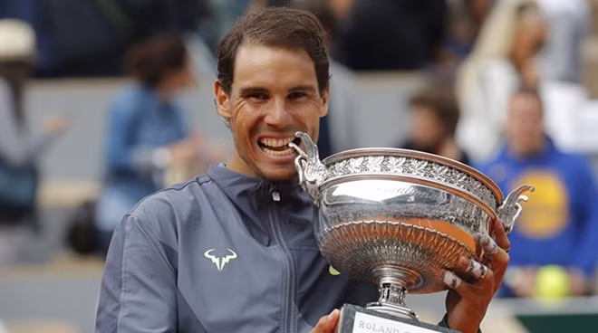 Qua đó giúp Nadal vượt qua vượt qua kỷ lục của huyền thoại Margaret Court với 11 chức vô địch tại Australian Open.