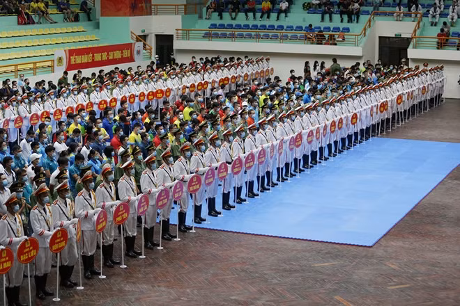 Quang cảnh lễ khai mạc.