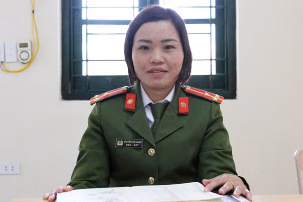 Thượng úy Nguyễn Thị Giang.