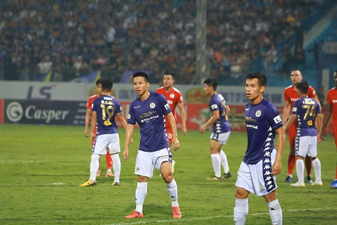 Các cầu thủ chủ nhà cũng chơi rất máu lửa cho đến phút cuối cùng dù đang dẫn trước tới ba bàn.