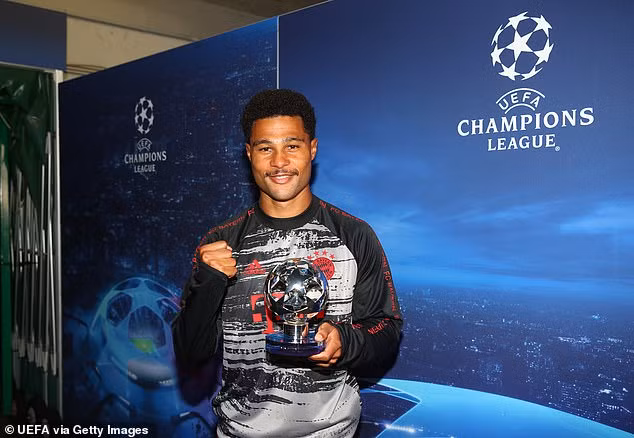 Cầu thủ chạy cánh của Bayern sau đó nhận giải cầu thủ xuất sắc nhất trận đấu.