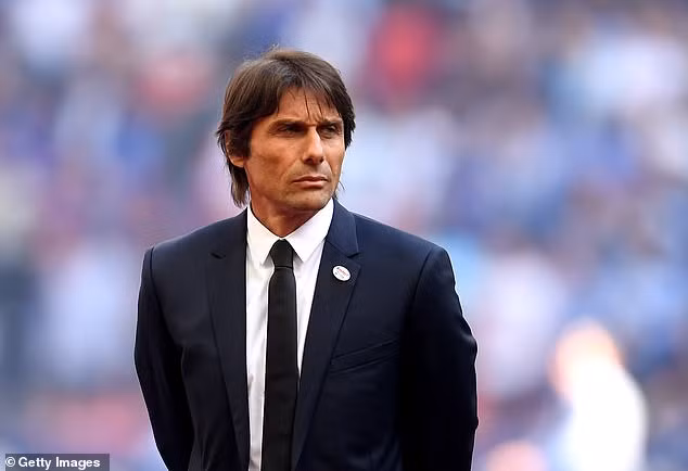 Conte đang là ứng viên tiềm năng cho chiếc ghế nóng tại Bernabeu.