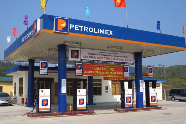 Cửa hàng kinh doanh xăng dầu theo nhận diện thương hiệu Petrolimex