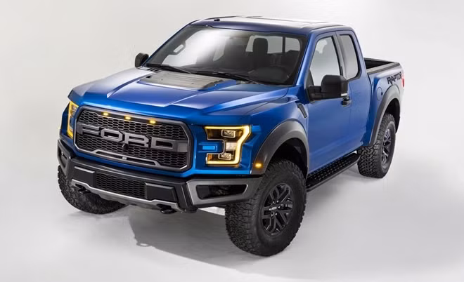 Ford F-150 Raptor (Estimated) 2017. Một trong những phiên bản nổi bật của dòng bán tải F-150, chiếc Raptor sử dụng động cơ DOHC 24-valve V-6, xe có thể tăng tốc từ 0 lên 100 km/h trong 6.1 giây. Tốc độ xe lên tới 160 km/h.