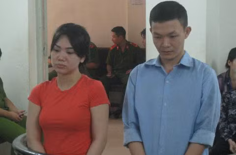 Hai bị cáo Hằng và Tuấn.