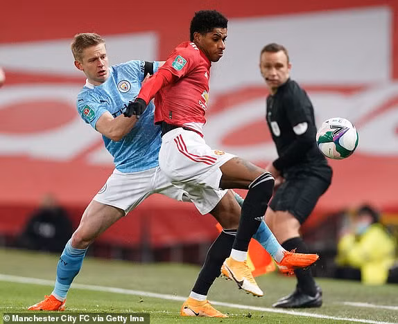 Tuy nhiên cũng cần phải nói là cả hai đội đều đang có phong độ cao. ManCity đã đánh bại Chelsea trước đó, còn MU hiện đang có cơ hội chiếm ngôi đầu bảng giải ngoại hạng của Liverpool.