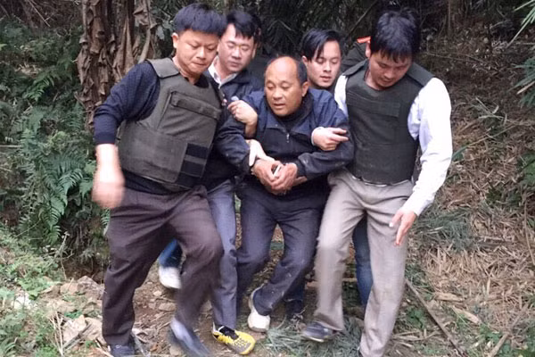 Giây phút bắt giữ đối tượng.