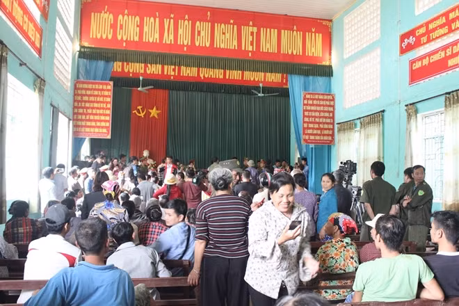 Buổi công khai xin lỗi không suôn sẻ vì người thân trong gia đình nạn nhân tỏ thái độ quá khích.