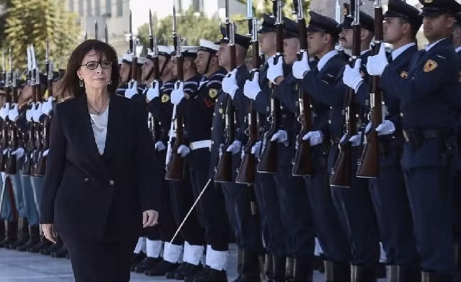 Bà Katerina Sakellaropoulou tại lễ nhậm chức Tổng thống.