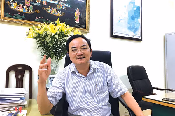 Ông Phùng Văn Hiền.