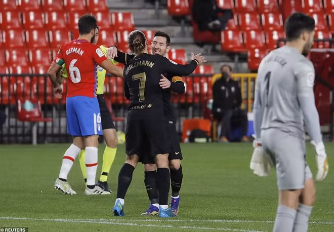 Thắng 4-0, Barca trở lại vị trí thứ 3 trên bảng xếp hạng đồng thời rút ngắn khoảng cách với hai đối thủ thành Madrid.
