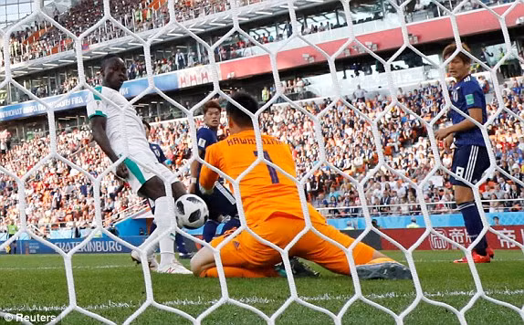 Bàn mở tỷ số của Sadio Mane. Ảnh: Reuters.