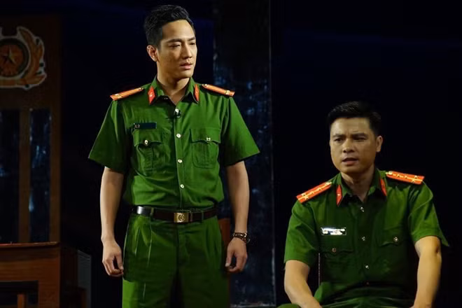 Cảnh trong vở “Kẻ trộm” của Nhà hát kịch Hà Nội - kịch bản Lê Quý Hiền.
