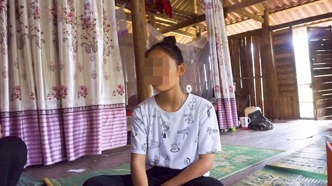 Cháu Lò Thị N. kể lại sự việc.