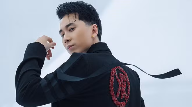 Karrik - gương mặt ấn tượng của Rap Việt.