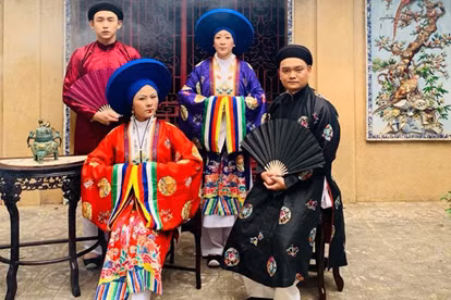 Cảnh trong phim “Phượng Khấu”. Cảnh trong phim “Phượng Khấu”.