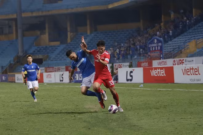 V.league 2021 tạm hoãn từ vòng 13 giai đoạn 1 do diễn biến phức tạp của dịch COVID-19.