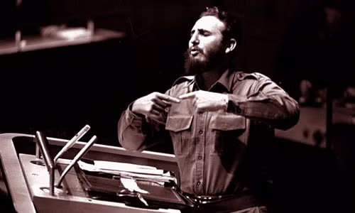 Lãnh tụ Fidel Castro phát biểu tại Liên Hợp Quốc ngày 26-9- 1960. Lãnh tụ Fidel Castro phát biểu tại Liên Hợp Quốc ngày 26-9- 1960.