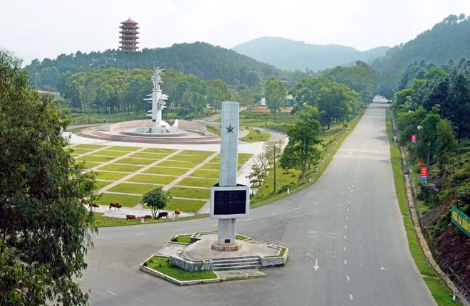 Di tích lịch sử Ngã ba Đồng Lộc.