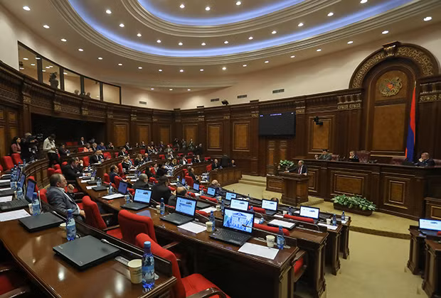 Nghị viện Armenia đang xem xét vấn đề có nên cho cần sa công khai.