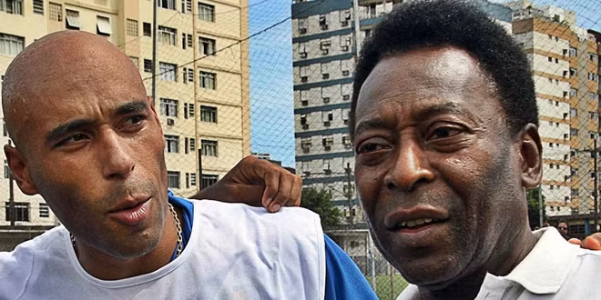 Hai cha con Pele.