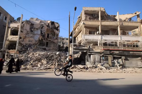 Việc các “ông lớn” còn mải đấu khẩu càng khiến tình hình Syria thêm phức tạp. Ảnh: Reuters. Việc các “ông lớn” còn mải đấu khẩu càng khiến tình hình Syria thêm phức tạp. Ảnh: Reuters.