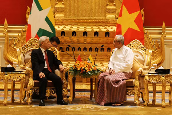 Tổng Bí thư Nguyễn Phú Trọng gặp Tổng thống Myanmar Htin Kyaw. Ảnh: TTXVN