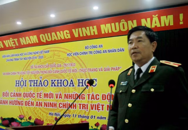 Thiếu tướng, PGS.TS Trần Vi Dân phát biểu tại Hội thảo.