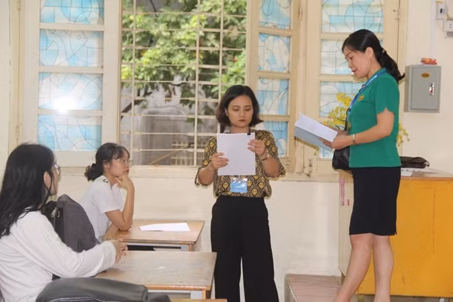 Nhiều ý kiến cho rằng, việc thi trên máy tính cần được thí điểm trước khi nhân rộng.