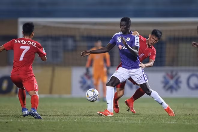 Đương kim vô địch V.league đánh rơi chiến thắng trong những phút cuối trận. Ảnh: Hanoi FC.
