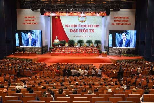 Toàn cảnh Đại hội MTTQ Việt Nam lần thứ IX .