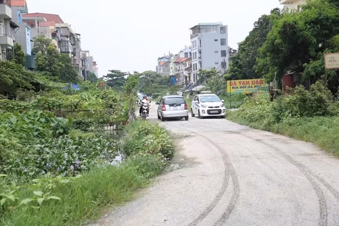 Dự án Đường Hoàng Quốc Việt kéo dài chưa đầy 1km thuộc địa bàn phường Cổ Nhuế 2 (quận Bắc Từ Liêm, Hà Nội).