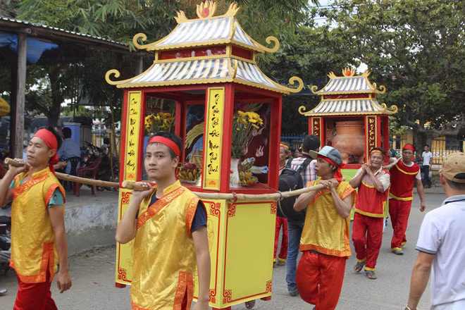 Lễ rước kiệu Tổ nghề gốm Thanh Hà. Lễ rước kiệu Tổ nghề gốm Thanh Hà.