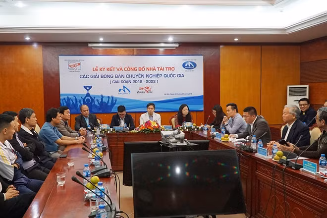 Quang cảnh lễ ký kết.