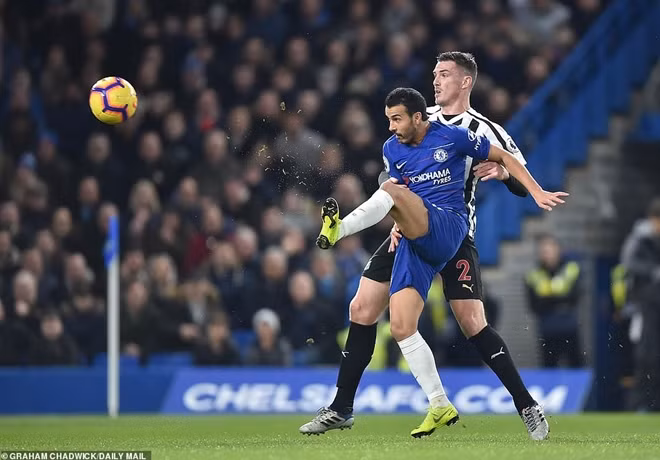 Chelsea tạm thời quên được nổi đau bị loại khỏi League Cup.