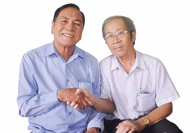 Từ trái qua: Anh Toàn và anh Dân.