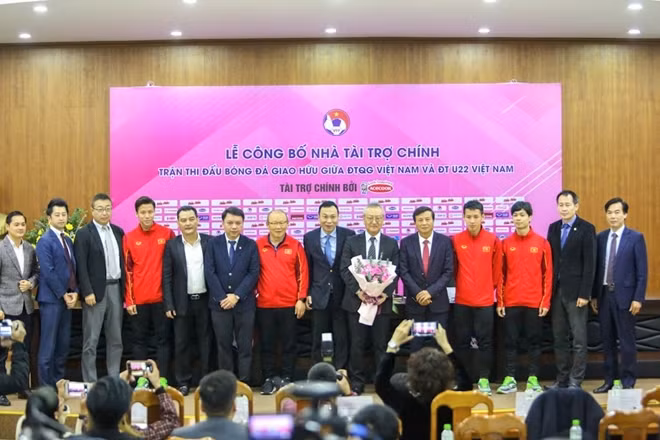 Toàn bộ số tiền thu được từ hai trận đấu trên sau khi trừ đi chi phí tổ chức sẽ được chuyển cho Trung ương Mặt trận Tổ quốc Việt Nam để ủng hộ đồng bào miền Trung.