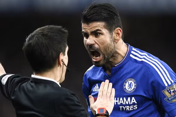 Hình ảnh quen thuộc của Costa ở Aletico Madrid. Hình ảnh quen thuộc của Costa ở Aletico Madrid.