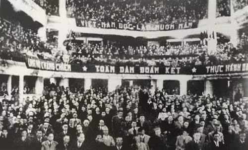 Ngày 2 tháng 3 năm 1946, tại Nhà hát lớn Hà Nội đã diễn ra phiên khai mạc Quốc hội khóa I, Kỳ họp thứ nhất, đánh dấu sự ra đời của Quốc hội Việt Nam. Ảnh: TL Ngày 2 tháng 3 năm 1946, tại Nhà hát lớn Hà Nội đã diễn ra phiên khai mạc Quốc hội khóa I, Kỳ họp thứ nhất, đánh dấu sự ra đời của Quốc hội Việt Nam. Ảnh: TL