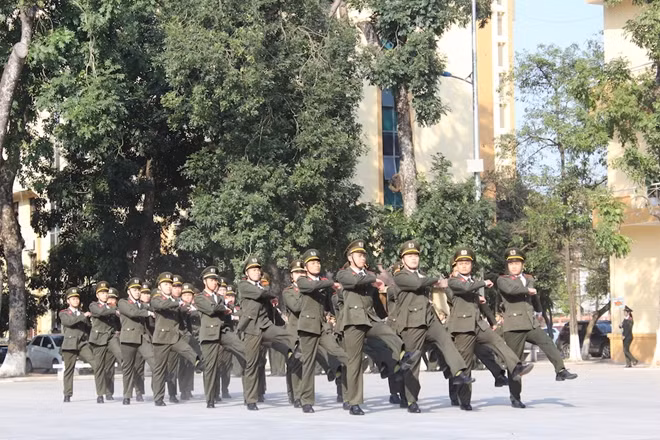 Phần thi duyệt đội ngũ của các đơn vị