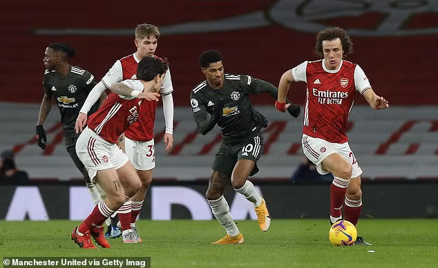 Vòng 21 giải Ngoại hạng Anh, trận đấu tâm điểm là cuộc đối đầu giữa MU và Arsenal.
