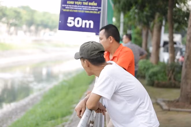 Không còn mùi hôi bốc lên dù trong ngày nắng nóng khiến nhiều người dân chọn nơi này làm địa điểm đi tập thể dục.