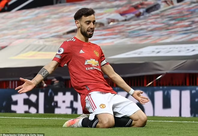 Trở lại diễn biến của trận đấu, MU và Liverpool đã không khiến người hâm mộ cả thế giới thất vọng khi tạo ra một bữa tiệc bóng đá thực sự. MU gặp thuận lợi khi có được bàn mở tỷ số nhờ công Bruno.