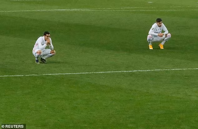 Real chịu thất bại 1-2 đồng nghĩa với việc dừng bước tại bán kết Siêu Cup Tây Ban Nha.