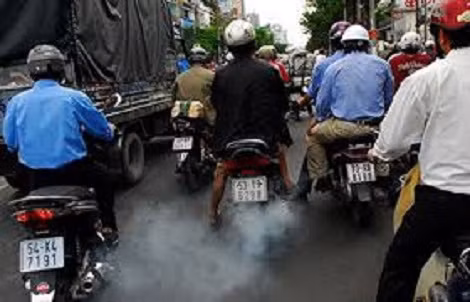 Theo các chuyên gia, xe máy là nguyên nhân chính dẫn đến ô nhiễm môi trường tại các nội đô.