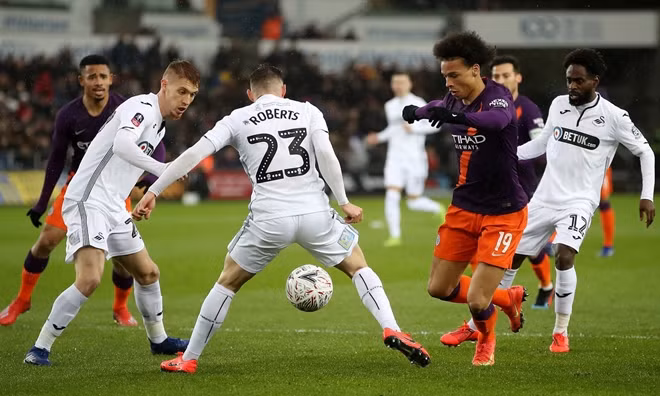 Leroy Sane và Manchester City đã có cú lội ngược dòng ngoạn mục.